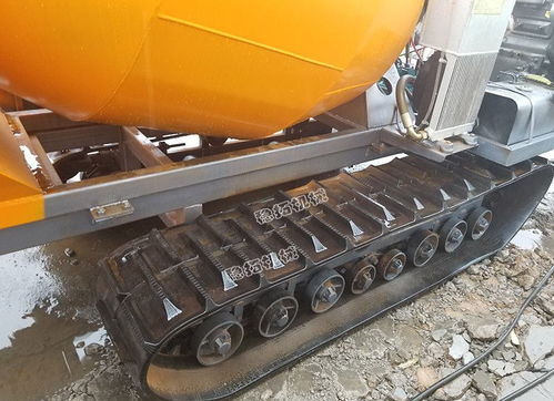 混凝土工程的關(guān)鍵設(shè)備 履帶混凝土車、移動式攪拌車、攪拌運輸泵與混凝土切割技術(shù)